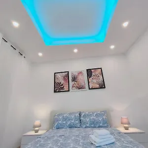 https://lenis-house.hotelitalianriviera.com