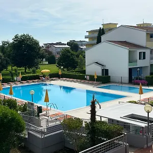  Appartamento Villaggio Luna Swimmingpool- Agenzia Cocal Italia